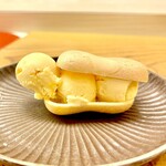 鮨おばな - これもお楽しみの貴醸酒で仕上げ最中アイス！