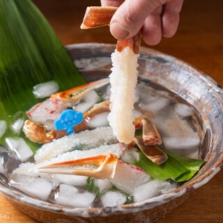 厳選食材で織りなすお料理。先付から甘味までお愉しみください