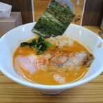 濃厚鶏らーめん 106 - 辛家系（鶏）ラーメン特濃・辛さマシマシ