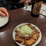 もつ焼き煮込み 楓 - モツ煮込み