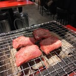 ちょっと安めなホルモン 焼肉ここから 大阪十三本店 - 