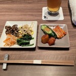 焼肉うしごろ 銀座店 - ナムル盛り合わせ＆キムチ盛り合わせ