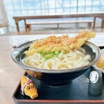 Shirakawa Udon - 地元の普段使いな雰囲気もあり
      それがまた、良いポイントですよ