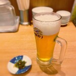 餃子菜館 勝ちゃん - 揚げ餃子は、特にビールとの相性は抜群だ。酢やラー油を加えると、味わいがさらに深まる。