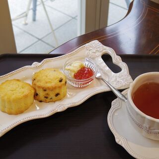 えの木てい スイーツスタンド_1