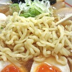 手揉み中華そば 八兵衛 - 中華そば全部のせ（麺）