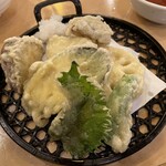 Yatai Izakaya Oosaka Manmaru - 野菜の天七種盛り合わせ