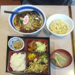 中華茶房 萬里 - 全容、食べきれるか？