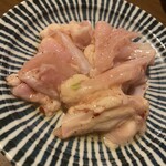 焼肉リゾートハワイ - 鶏なんこつ¥600 肉付きがよくGOOD