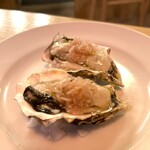 linda - 宮城県産生牡蠣　苺エシャロットビネガー