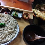 石臼挽き 純手打そば​ はなび野 - 