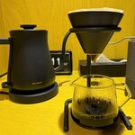 The Villa & Barrel Lounge - 