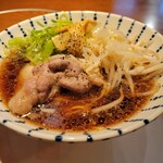 江戸蕎麦香名屋総本家 - 黒豚らーめん 900円