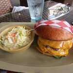 ビストロ・アット・ザ・シネマズ - クラシックダブルバーガー