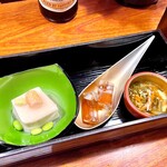 すし土風炉 - 胡麻豆冨/珍味/もずく寄せ