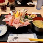 魚がし食堂　中央市場店 - 能登の荒磯丼1600円