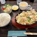 お好み焼きバル祐 - 2024.3.5  イカ塩焼きそば定食