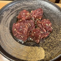 ホルモン焼肉 富や 栄店 - 