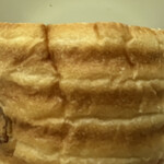 キャパトル - 丸太食パン