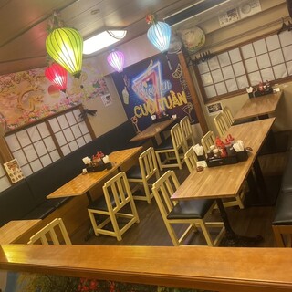 旅行気分を味わえるおしゃれで落ち着いた空間。貸切り相談可◎