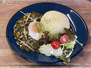 Iefu Karifu Jiten - ひよこ豆とほうれん草のドライカレー