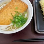 Tsurukoshi - 大判きつねうどん＋ちくわ磯部揚げ