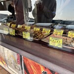 炭火焼鳥 鳥中 - 焼き鳥ものすごい勢いで注文が入っていました♪