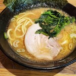 横浜家系ラーメン 銀家 - 