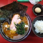 豚骨醤油ラーメン 王道家 - 