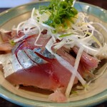 居酒屋 大河 2号店 - あじ丼　一切れが大きい！