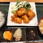 Sake To Ate Suisui - 日替わりランチ唐揚げ定食