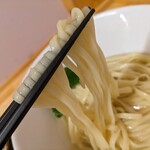 麺屋 春風 - ちゅるちゅる系平打ち麺(⁠ ⁠ꈍ⁠ᴗ⁠ꈍ⁠)