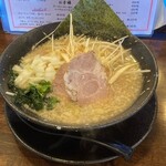 拉麺・呑み喰い処 伊八 - 料理写真: