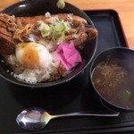 キャプテンぶぅひぃず - 俺の豚丼ガブリチャーシュー、温玉丼親ブタ。