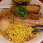 拉麺 瑞笑 - あっさり特製背脂煮干しそば中盛