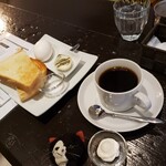 Karon Kohi Sabou - 生クリーム付きでした(^-^)