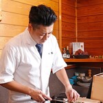 天富良 天露 - 天ぷら職人：店主　石井宏道