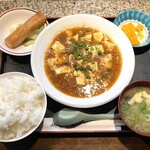 御酒印船 - 日替わり定食（麻婆豆腐と春巻き）（税込880円）