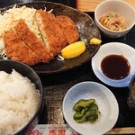 Sakanaya Doujou - 日替わり定食(マグロメンチ) ¥800