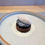 フィエルテ - アールグレイのケーキ バナナが忍んでいる