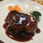 キッチン ブルー グローブ - 反対側から、ハニーバルサミコソースはタップリ！