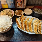 金の餃子酒場 - 