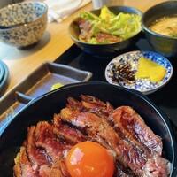 炭火和牛焼肉もうもう亭 広小路店 - 