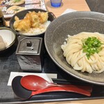 Yamashita Honki Udon - 