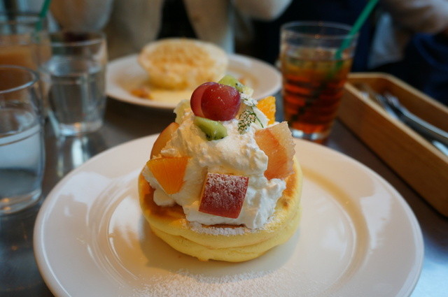 レインボーパンケーキ Rainbow Pancake 明治神宮前 パンケーキ 食べログ
