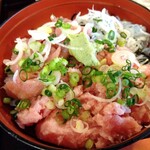 Wafuu Ryourimi Saka - 三種丼