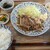 食堂オーツカ - 料理写真:しょうが焼き定食。1,100円
          ご飯おかわりOK。食後には焙じ茶も
          千円だったら敷居がグッと下がるのになあ