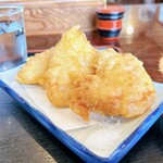 Ooshimaya - 鶏肉天 380円
      ちょっとフリッターに近い感じ♬