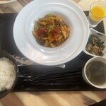 CHINESE DINING 瑞 - 日替わりランチ。全体図。