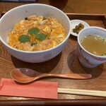 水郷のとりやさん - 水郷どり親子丼825円